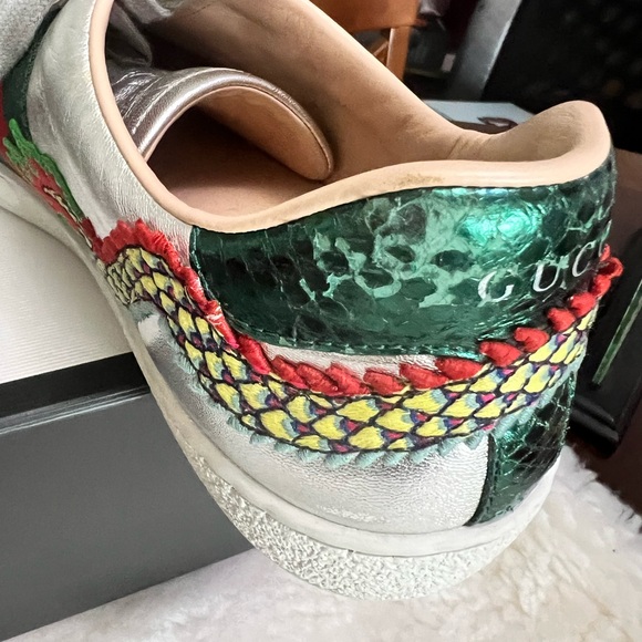 • Authenticity Guarantee
Gucci Ace Embroidered Men's Sneaker Silver Dragon shoes - Picture 12 of 16